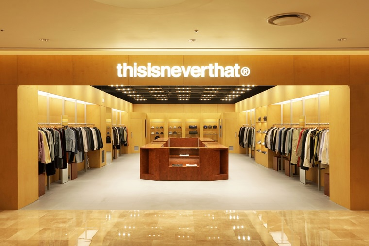 thisisneverthat(ネバザ)ロッテワールドモール蚕室店 店内全景 韓国ソウル ストリートファッションショップ