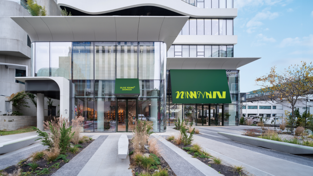 ソンス（聖水洞）K-ビューティー｜オリーブヤングN 聖水 外観・ポップアップ常設スペース「トレンドポット」併設の旗艦店