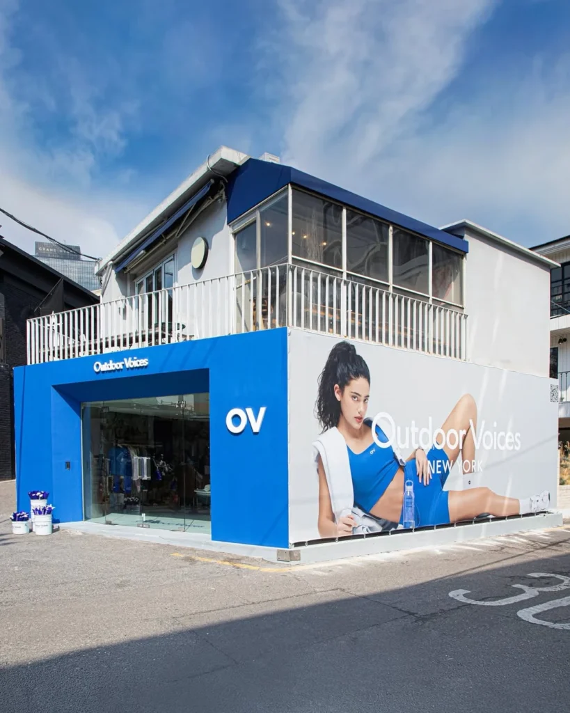 Outdoor Voices（アウトドア ボイシズ）26SS コレクション ポップアップ in 漢南 ポップアップストア