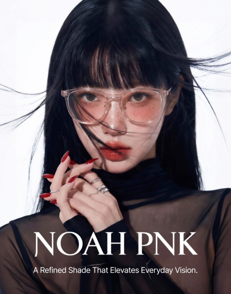 VIEWMAP（ビューマップ）NOAH PNKモデル クリアピンクのスクエアサングラス着用の広告ビジュアル TWICE・ITZY・NCTなどK-POPアーティスト着用の韓国アイウェア