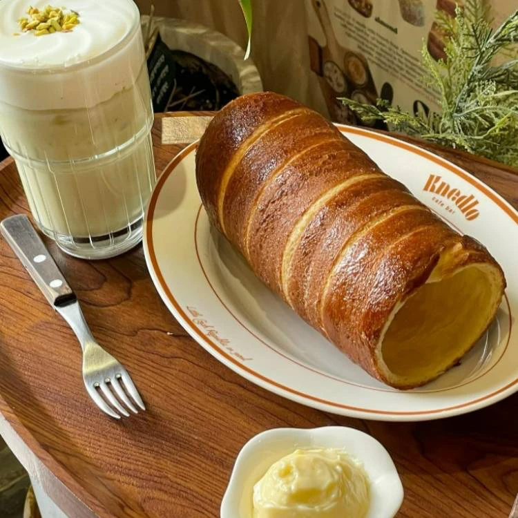 クネドゥロ チェコ伝統（グルトクパン）ポップアップ ポップアップストア