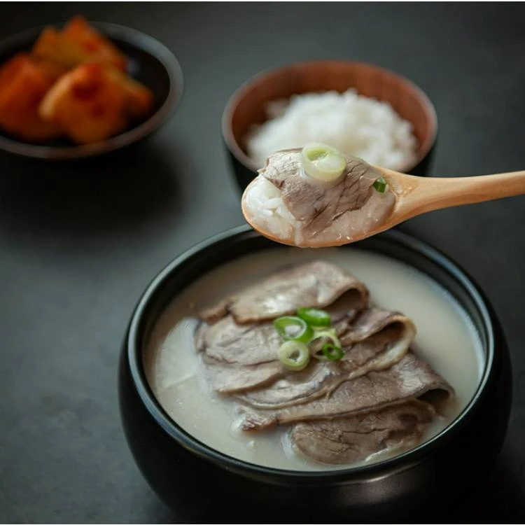 뜨거운 곰탕（トゥゴウン ゴムタン）韓牛曽祖父から3代目 高級韓牛スープ・プルコギ ポップアップ ポップアップストア