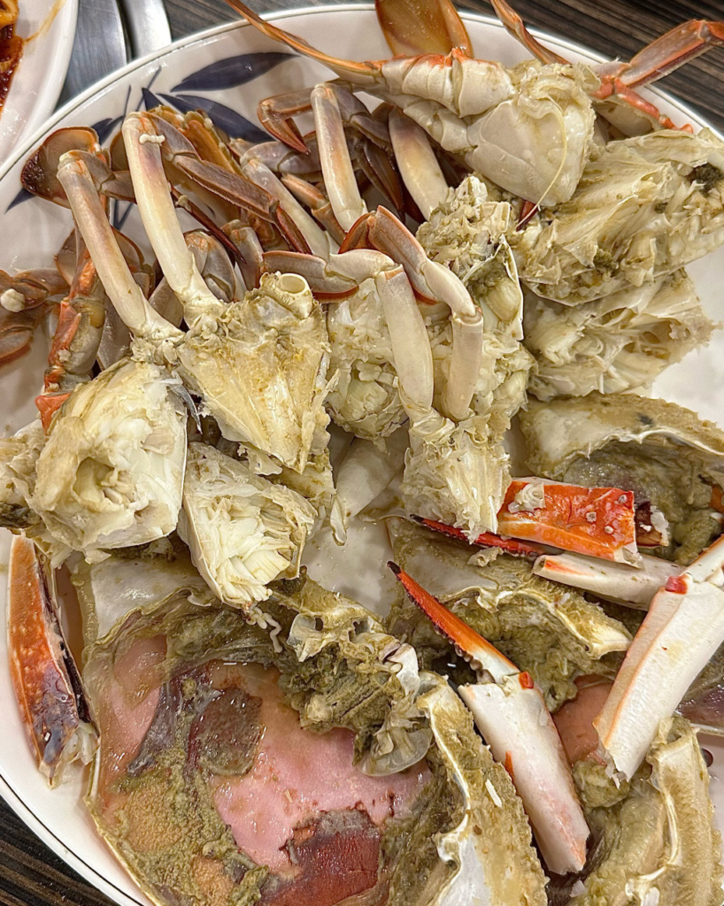 モクポハンの蒸し花蟹(찜게)ほぐし身 韓国新沙カンジャンゲジャン専門店の海鮮料理メニュー
